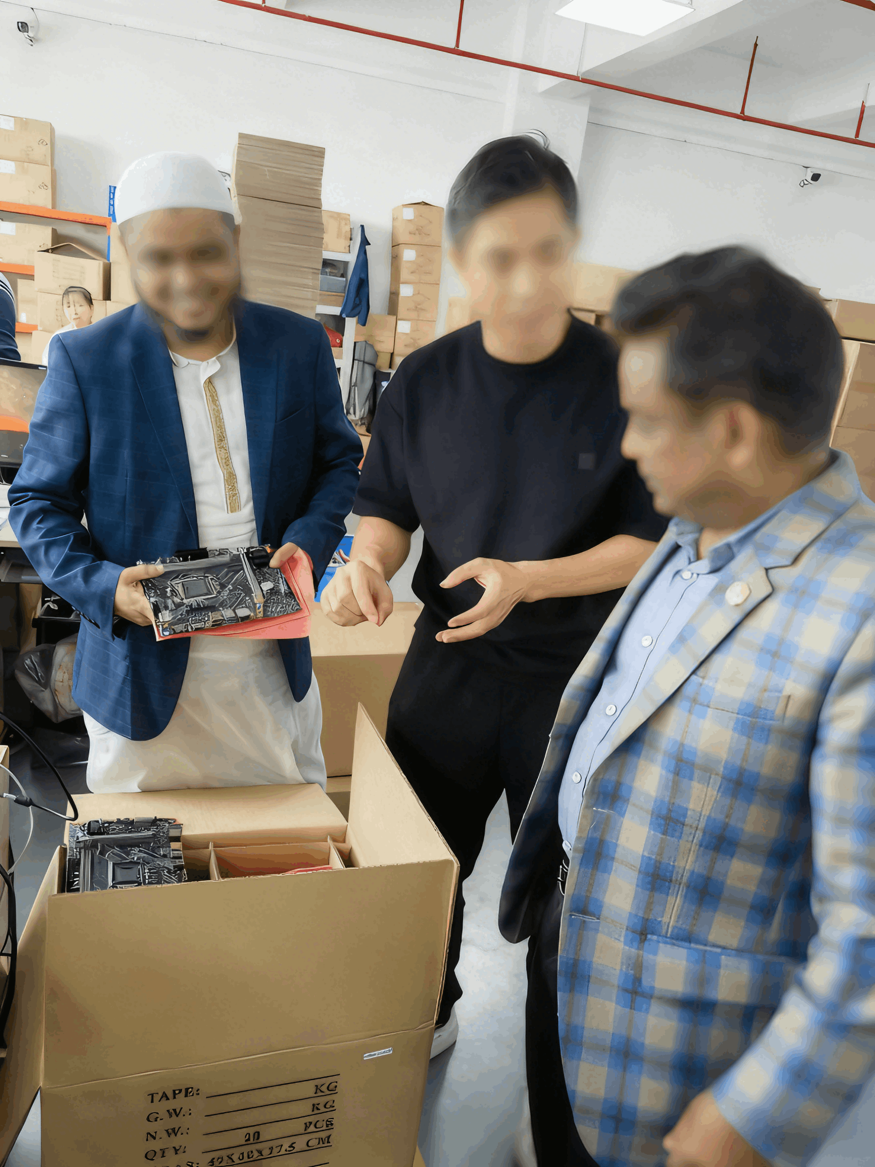 1764066899366816.png bangladesh-client-visit-angxun-technology-factory-tour (1).png